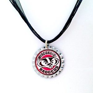 Univ Of Wisconsin BADGERS Handmade Necklace *NEW*